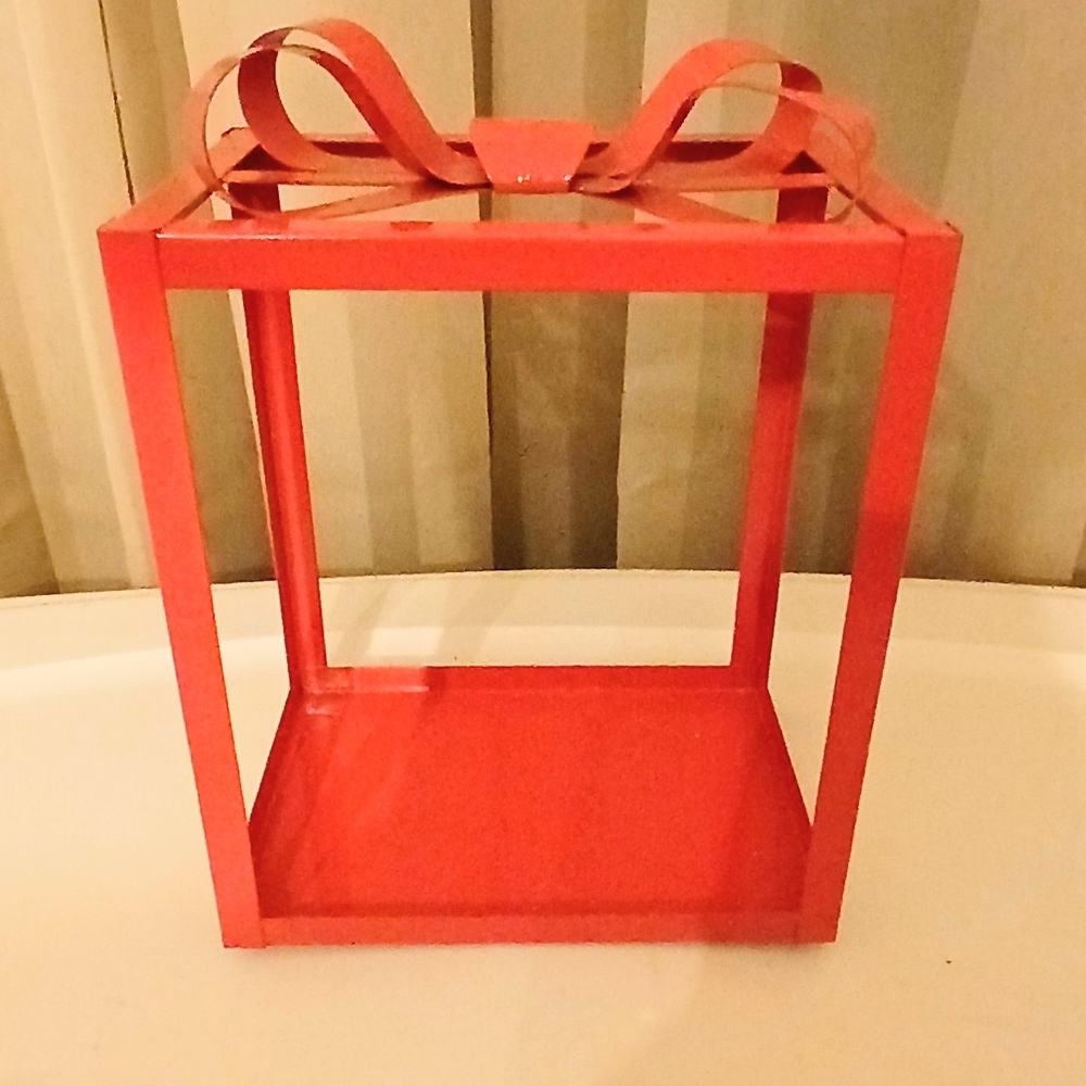 Red Decorative Metal Present Candle Holder / Tier shelf